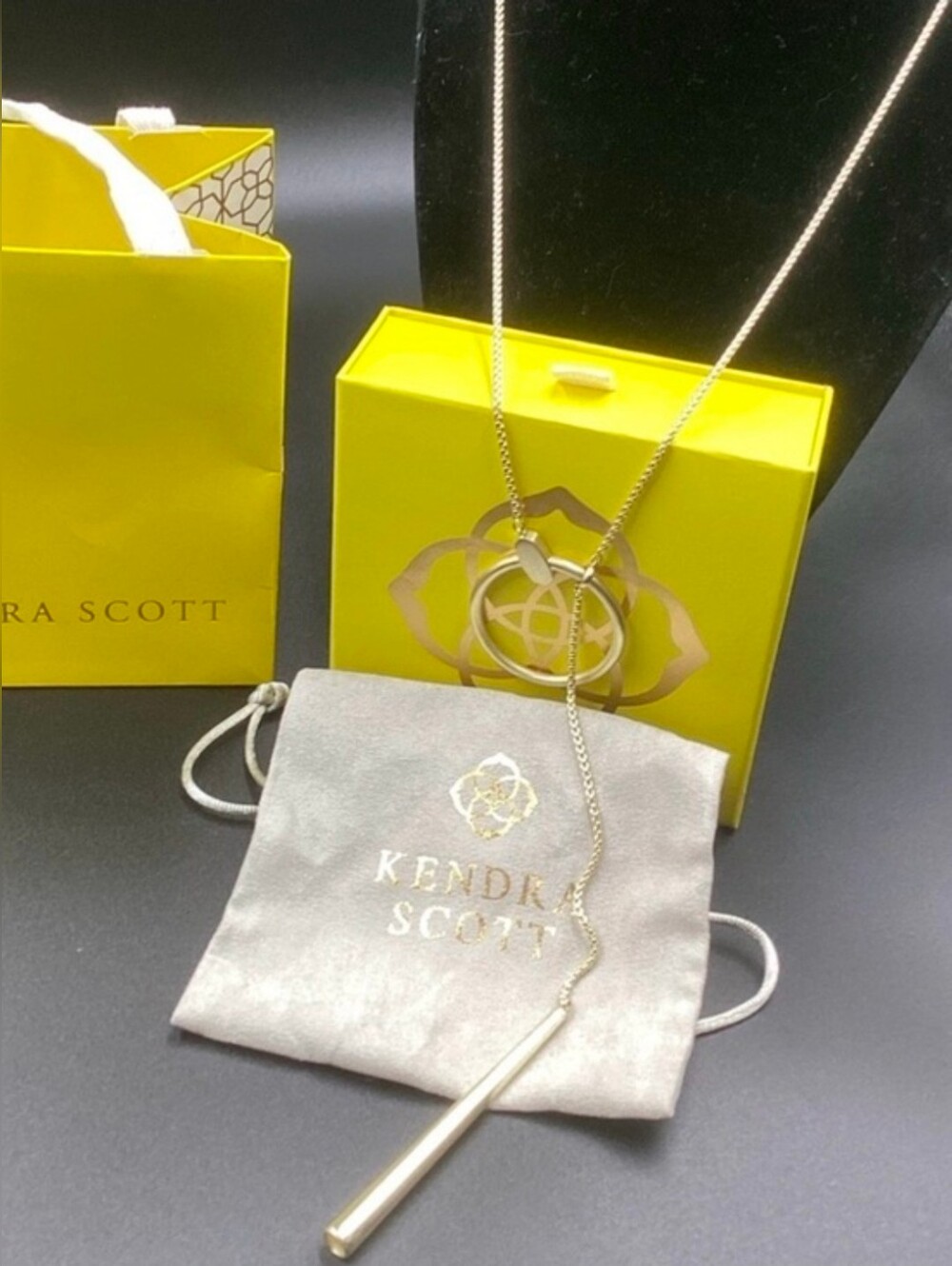 Kendra Scott Silver Circle Lariat Pendant Necklace Vintage